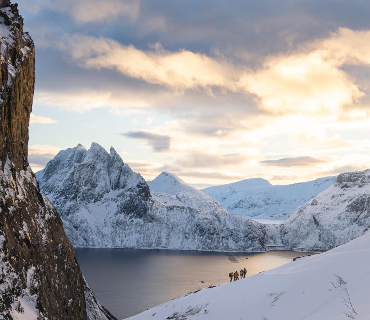 Winter hike to Hesten