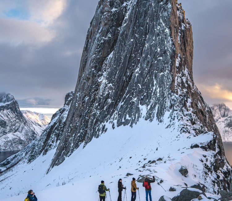 Guided tour to Hesten